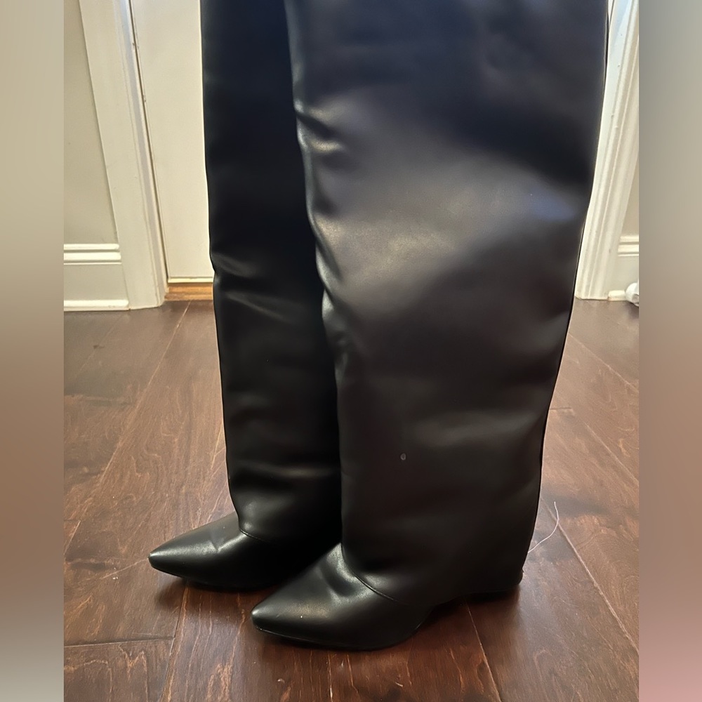 Black wedge boots